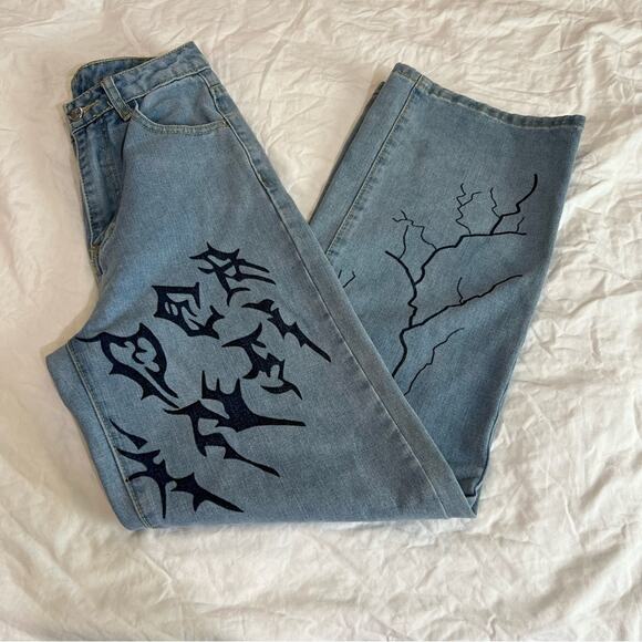 SHEIN Light Wash High Rise Wide Leg Graphic Jeans sz XS - Picture 4 of 16